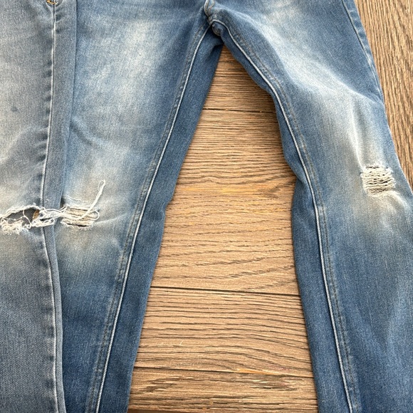 Cat & jack jeans (3 pair) - Picture 5 of 7